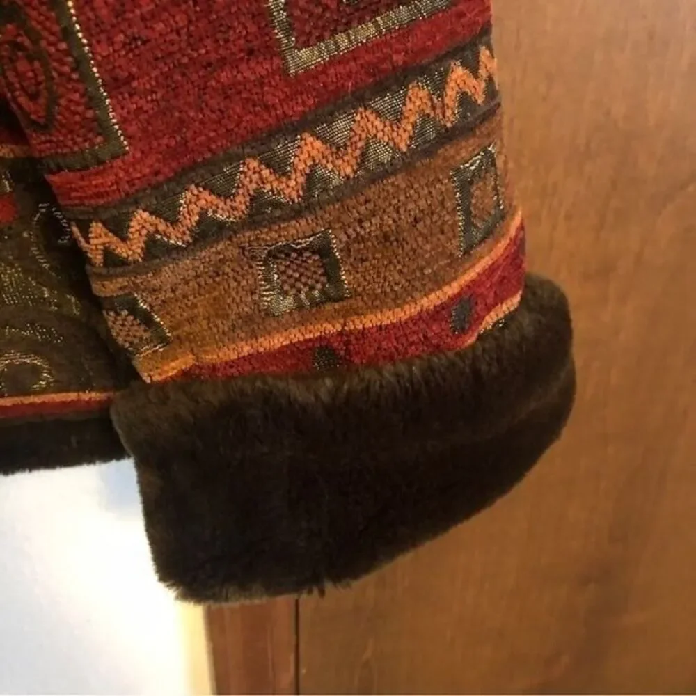 Tally Ho Outerwear‎ Women's Medium Faux Fur Sherpa Lined Tapestry Knit Jacket